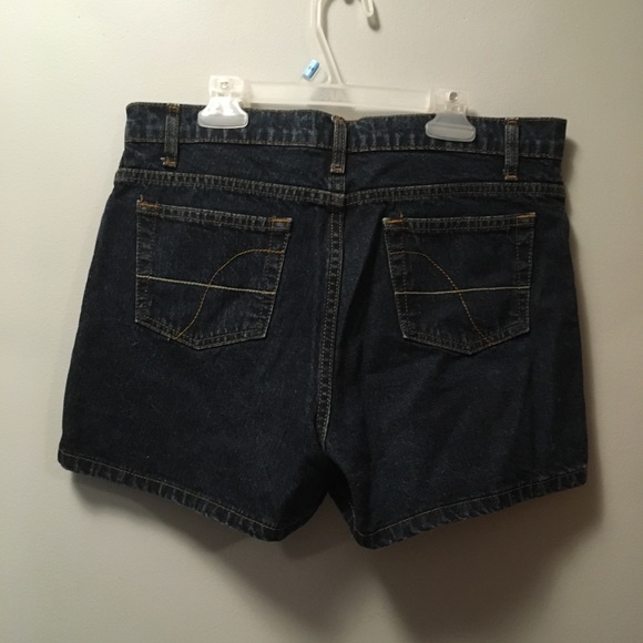 Great shorts - Picture 2 of 4